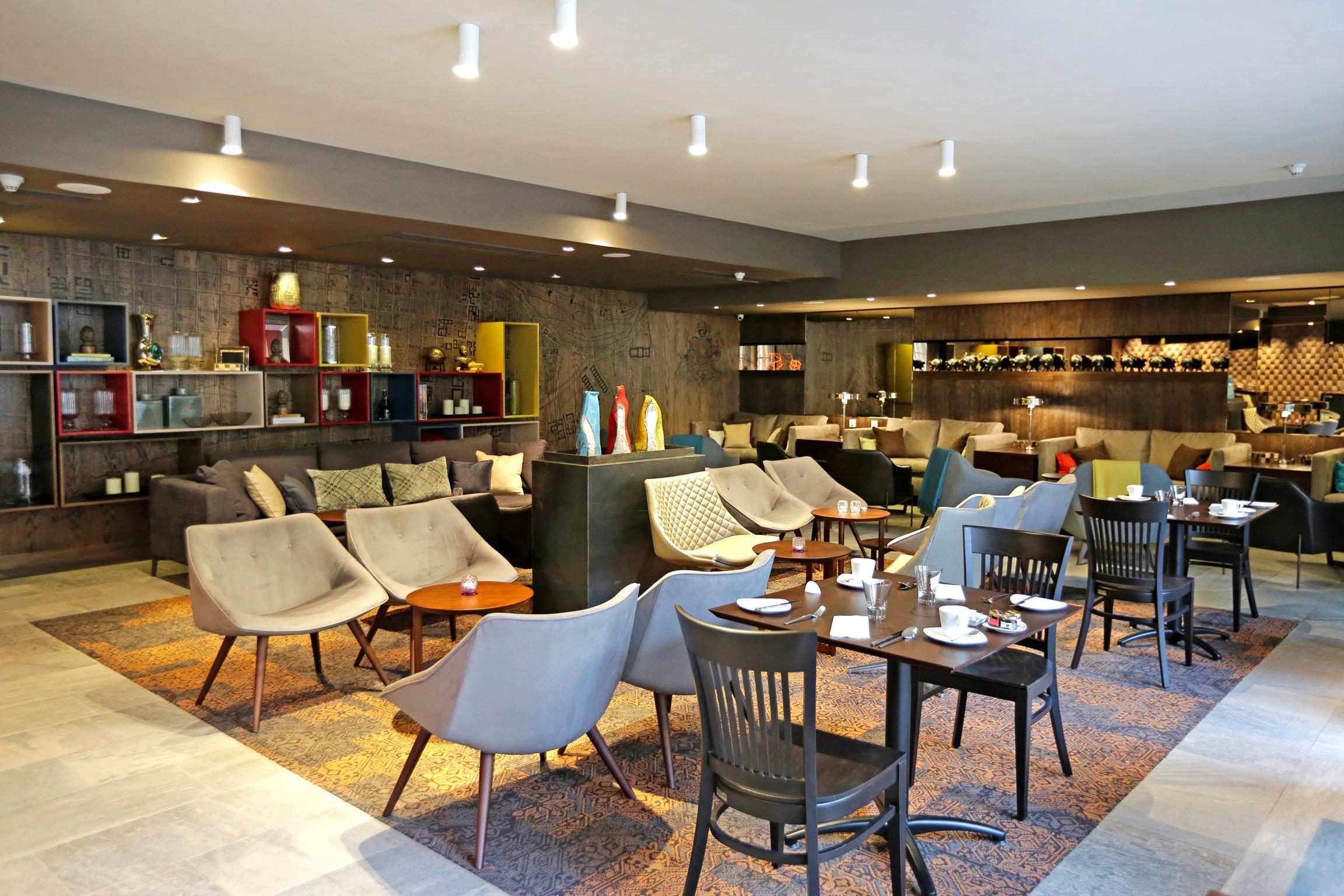 Hotel Cumbres Lastarria Сантьяго Екстер'єр фото The restaurant
